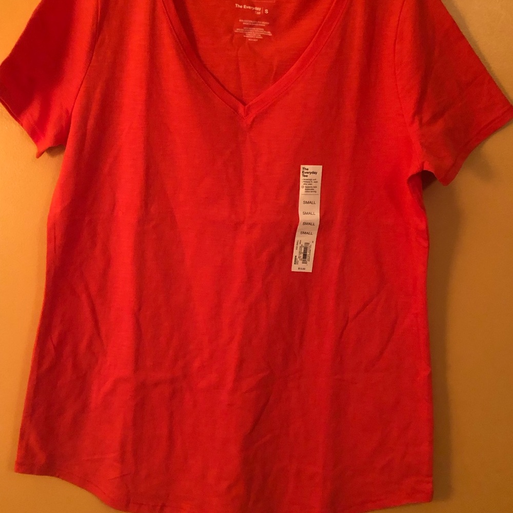 Women’s Sonoma the Everyday Short Sleeve V- Neck Tee Size S